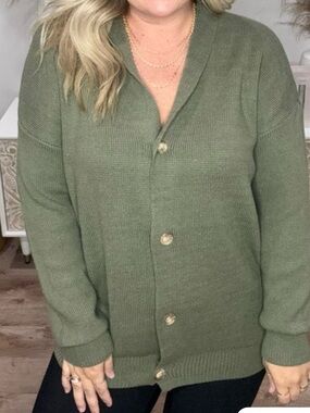 NWOT WHITE BIRCH OLIVE CARDIGAN